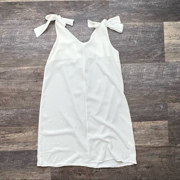 Sheilay White V-neck sleeveless shift dress ties at shoulders size medium M B123 - Picture 4 of 4